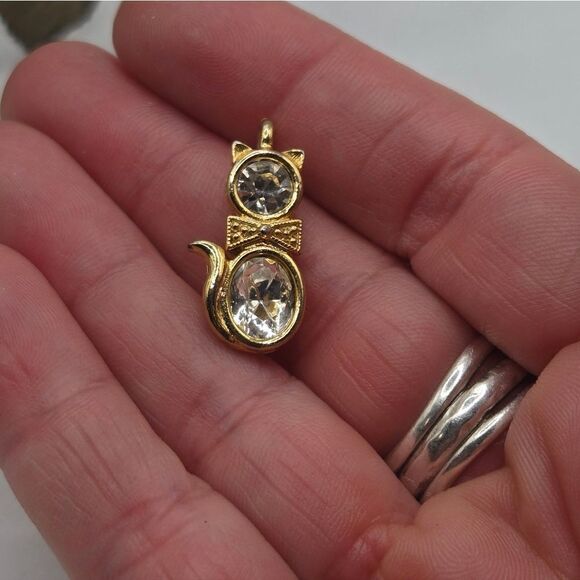 "5/$25" Goldtone Rhinestone Crystal Kitty Cat Pendant - Picture 4 of 4